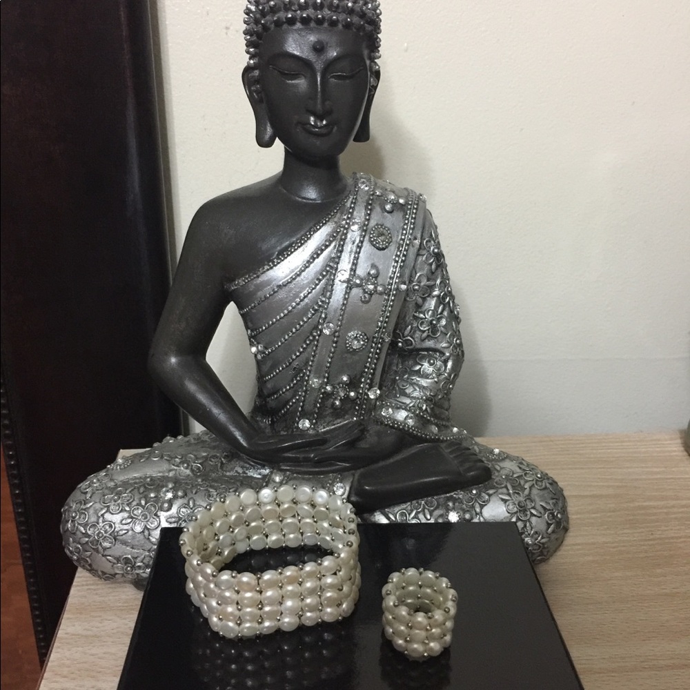 Pearl bracelet and ring